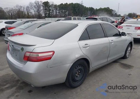 2007 Toyota Camry Xle V6 z USA, uszkodzony, nr VIN 4T1BK46K97U502748